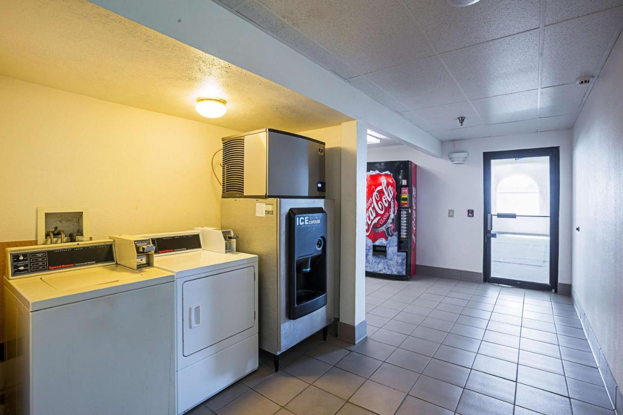 Motel 6 Omaha - Iat West Eksteriør bilde